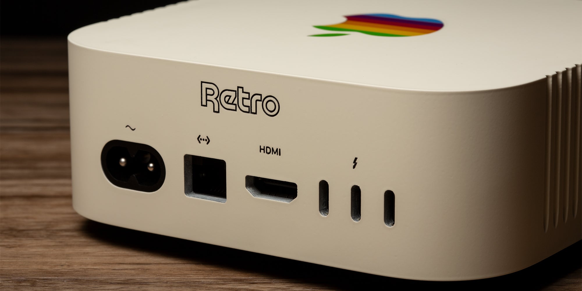 Mac Mini Retro - Light Ports